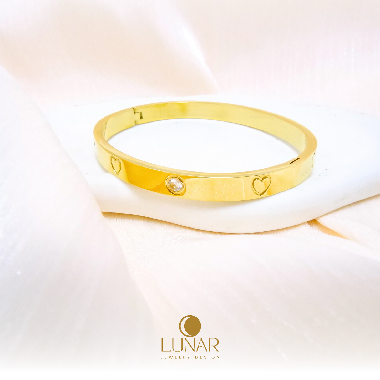 Lunar Heart-shaped bangle with rhinestones, High-quality stainless steel 18K gold